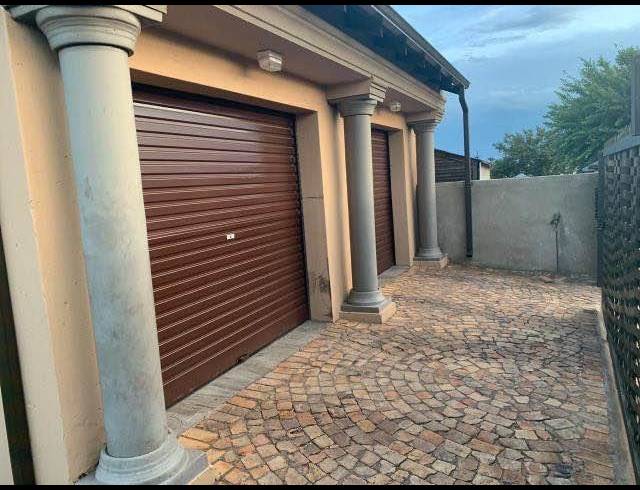 3 BEDROOM HOUSE FOR SALE IN HOSPITAL VIEW
